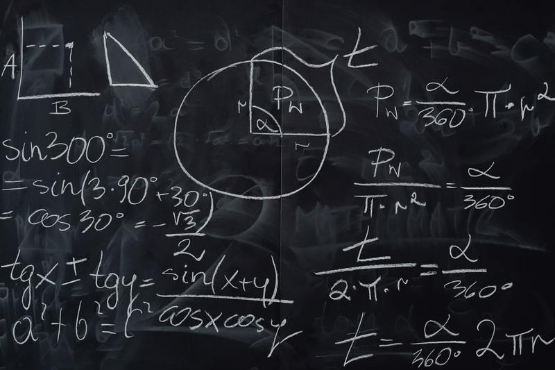 Tafel mit mathematischer Formel